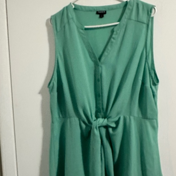 torrid Tops - Torrid Light Green Sleeveless Top